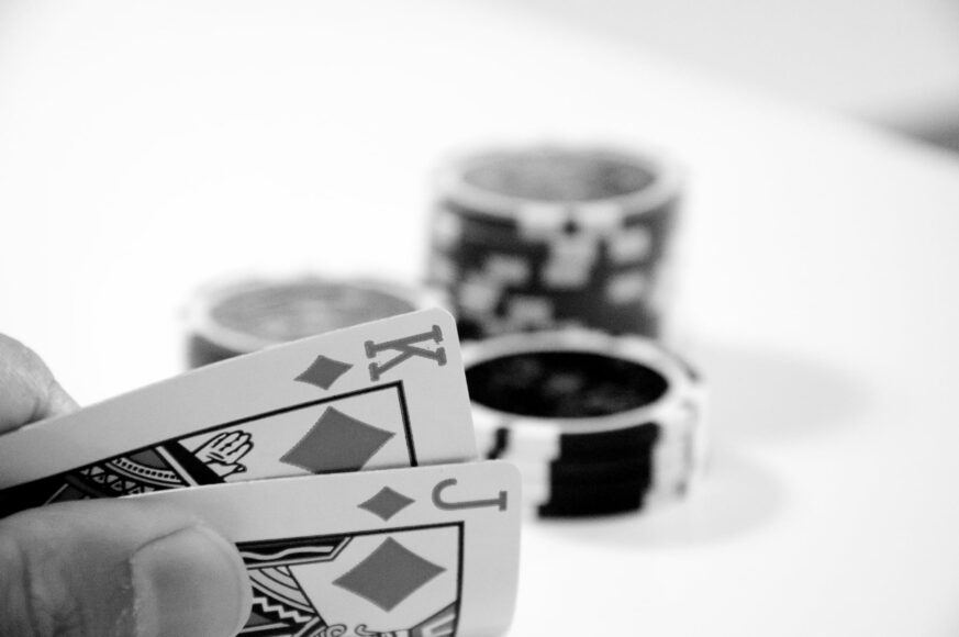 Evolution Gaming's NEW Lightning Baccarat